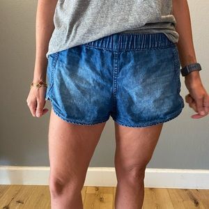 Short shorts